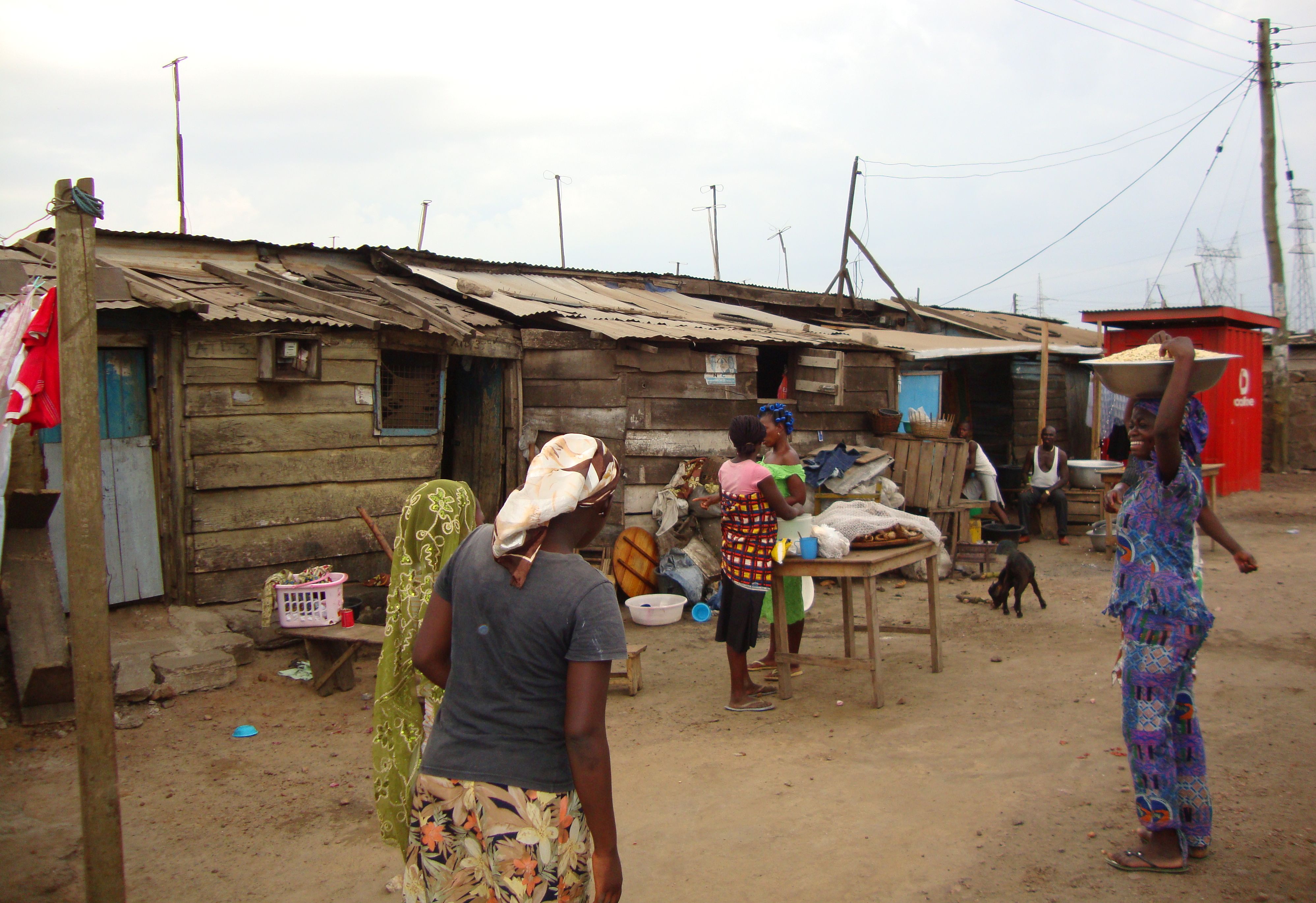 Cities Alliance - women in a market - informal economy- Ghana