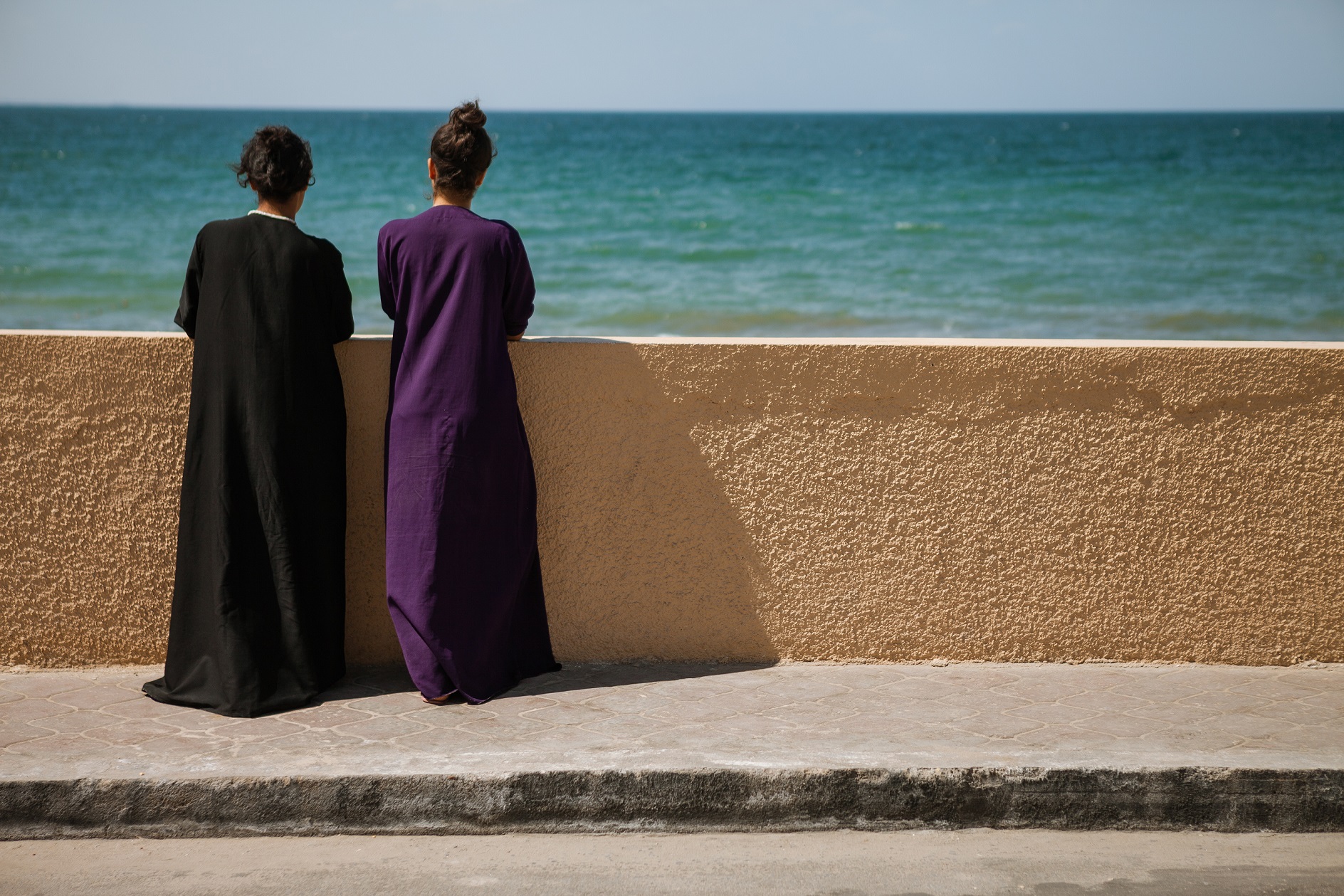 Women looking over the sea