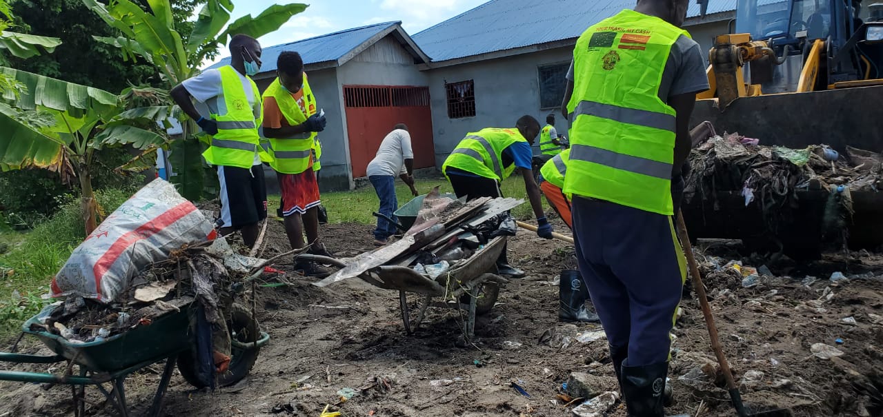 Waste pickers in Monrovia, Liberia