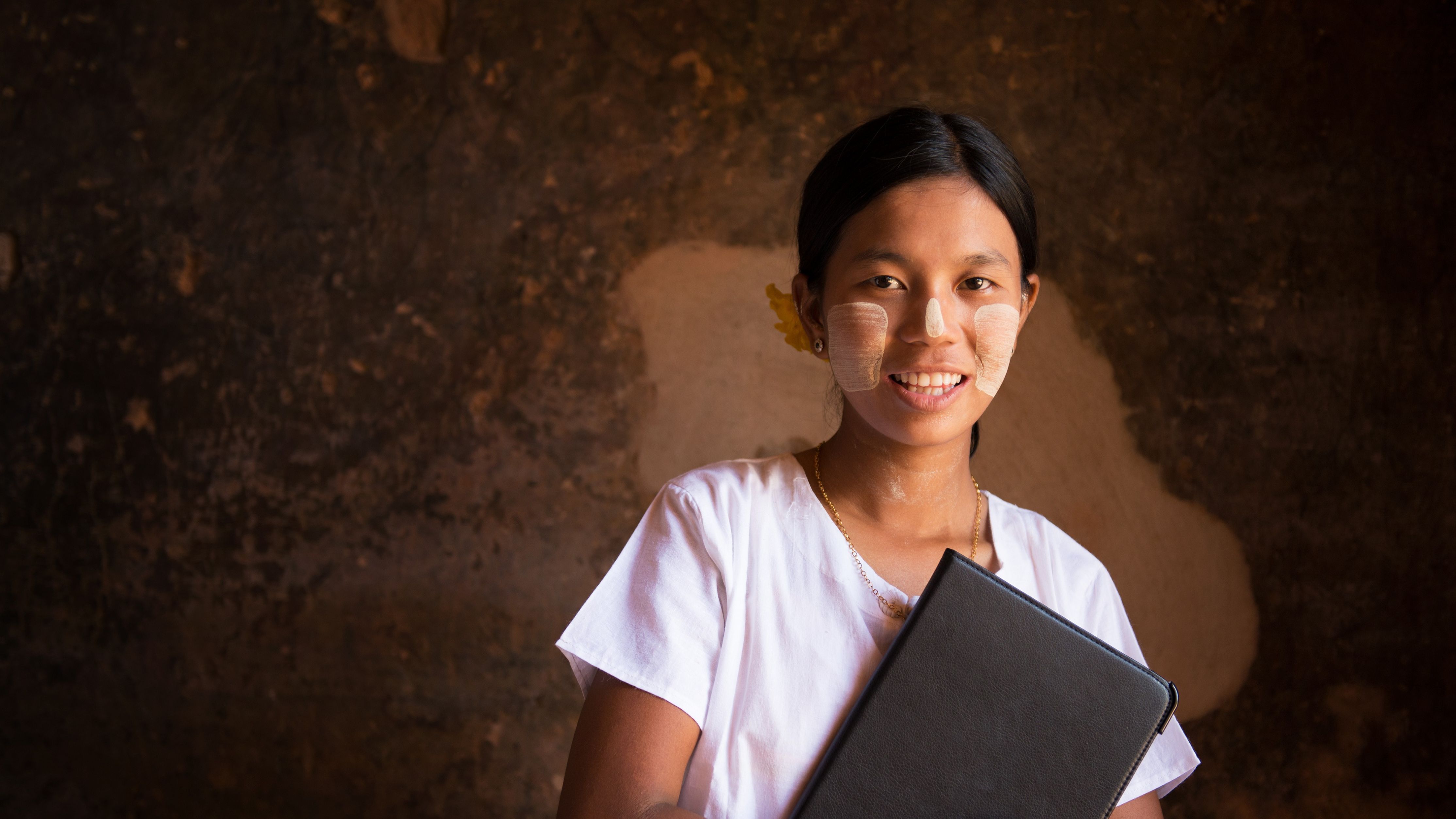 adobestock_383701200-myanmar-student-yay-images-adobestock-header.com_.jpg