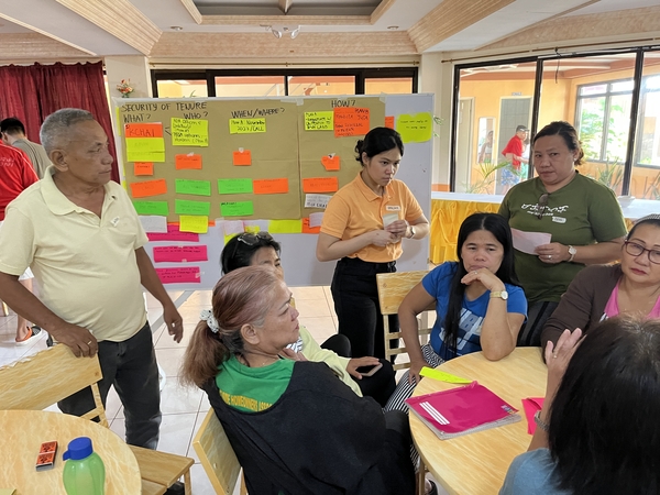 Community Planning Meeting, Philippines. Credit_Philippines Action for Community-led Shelter Initiatives Inc._PACSII Community Planning Meeting, Philippines. Credit_Philippines Action for Community-led Shelter Initiatives Inc._PACSII