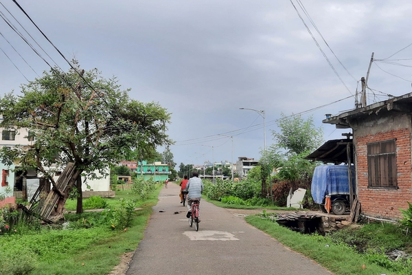 dhangadhi_nepal_bikes.jpg dhangadhi_nepal_bikes.jpg