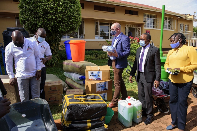 Donation Covid-19 relief, Kampala, Uganda. 301121 Donation Covid-19 relief, Kampala, Uganda. 301121