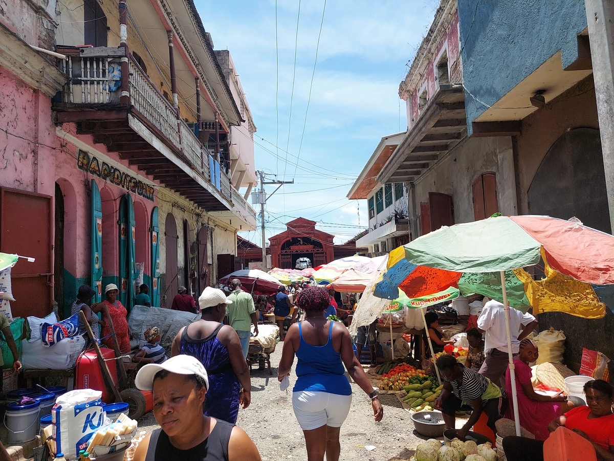 Public market in Cap-Haitien