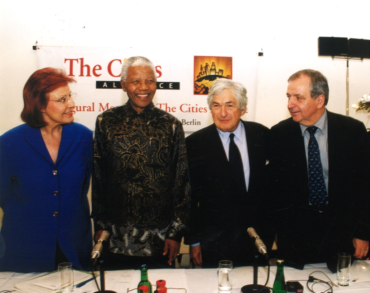 Inaugural meeting of Cities Alliance in 1999. Berlin, Germany Inaugural meeting of Cities Alliance in 1999. Berlin, Germany
