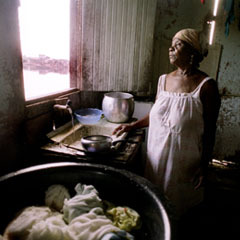 Woman-Alagados.jpg Woman-Alagados.jpg
