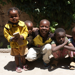 Young-Kenyans.gif Young-Kenyans.gif