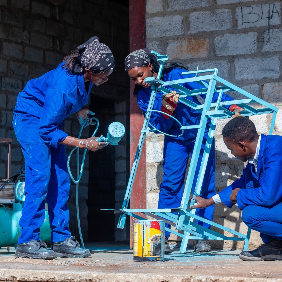 Youth training in the fabrication of hand washing facilities (People’s Process on Housing and Poverty in Zambia)