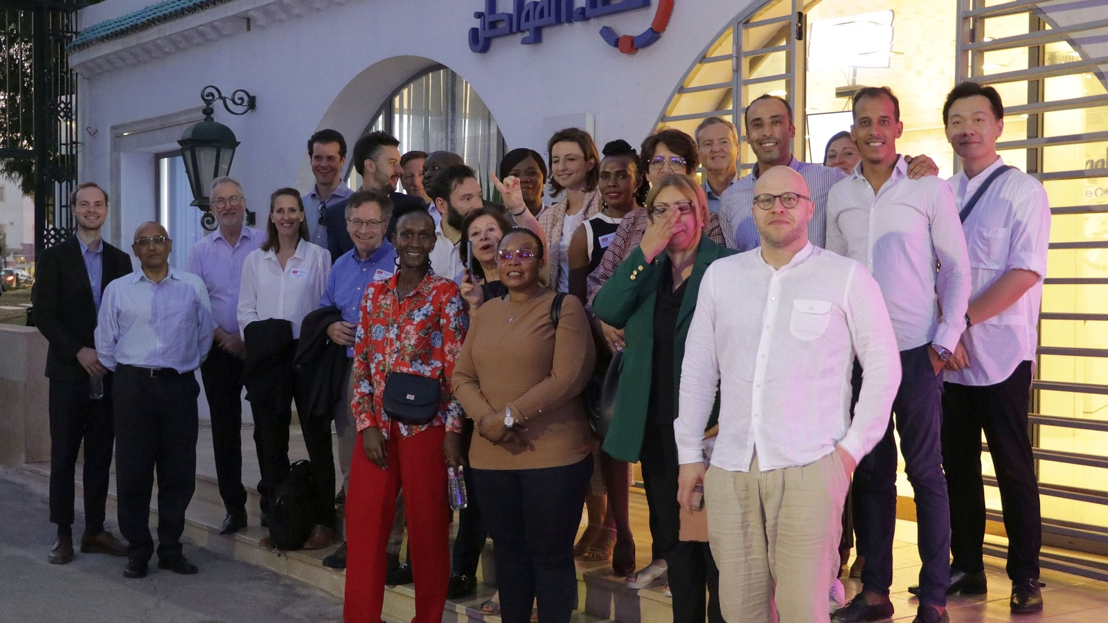 Participants at the Cities Alliance Assembly visit the 'Espace Citoyen' in Tunis.