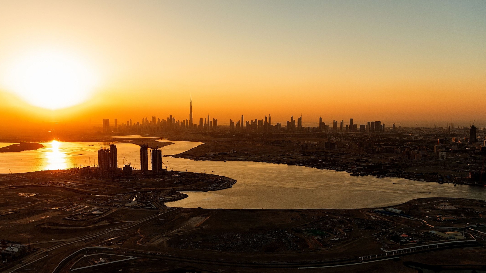Dubai, UAE. Photo: Spotmatik-AdobeStock.com