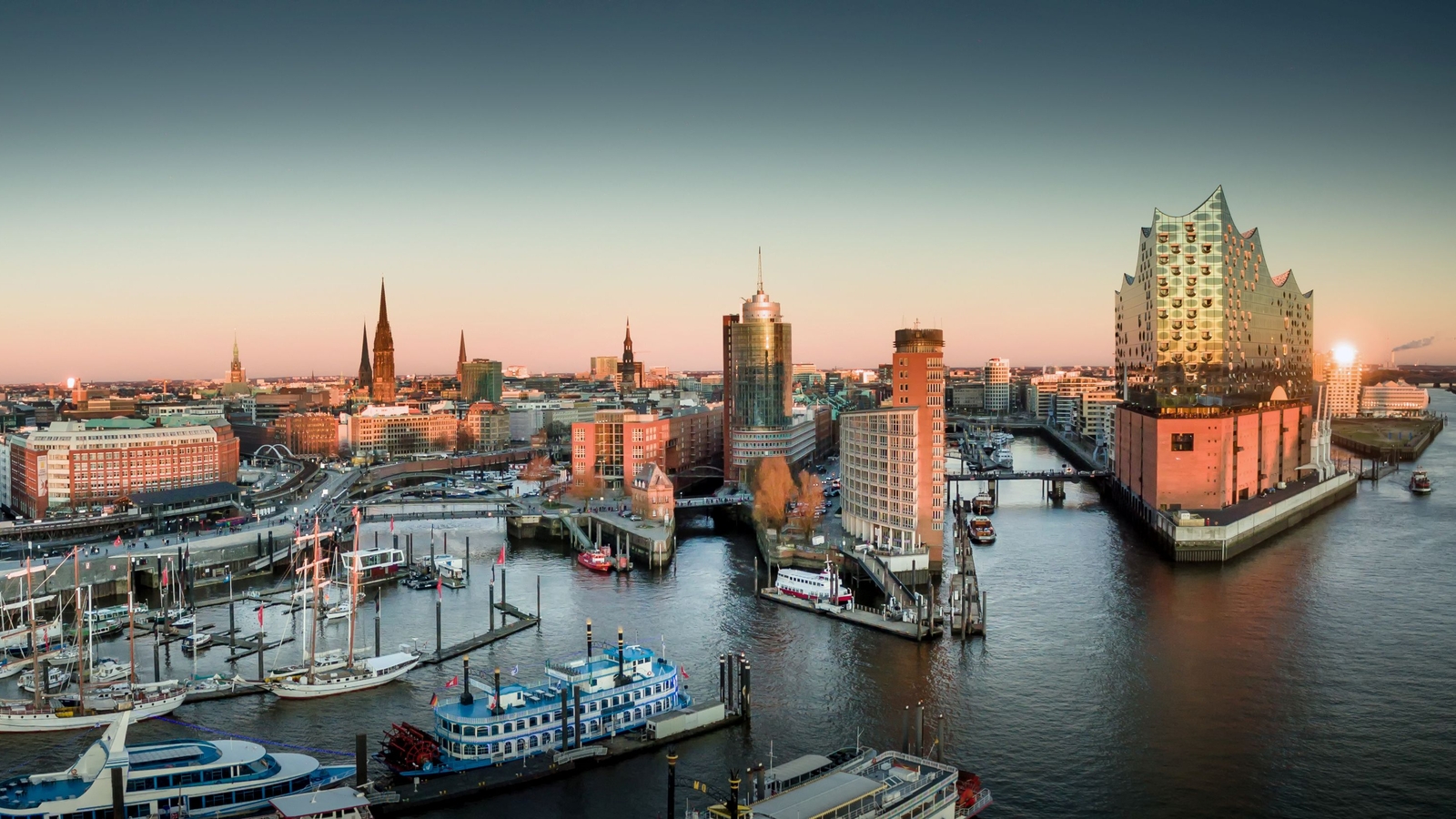 Hamburg, Germany. Photo: Jonas Weinitschke- AdobeStock.com